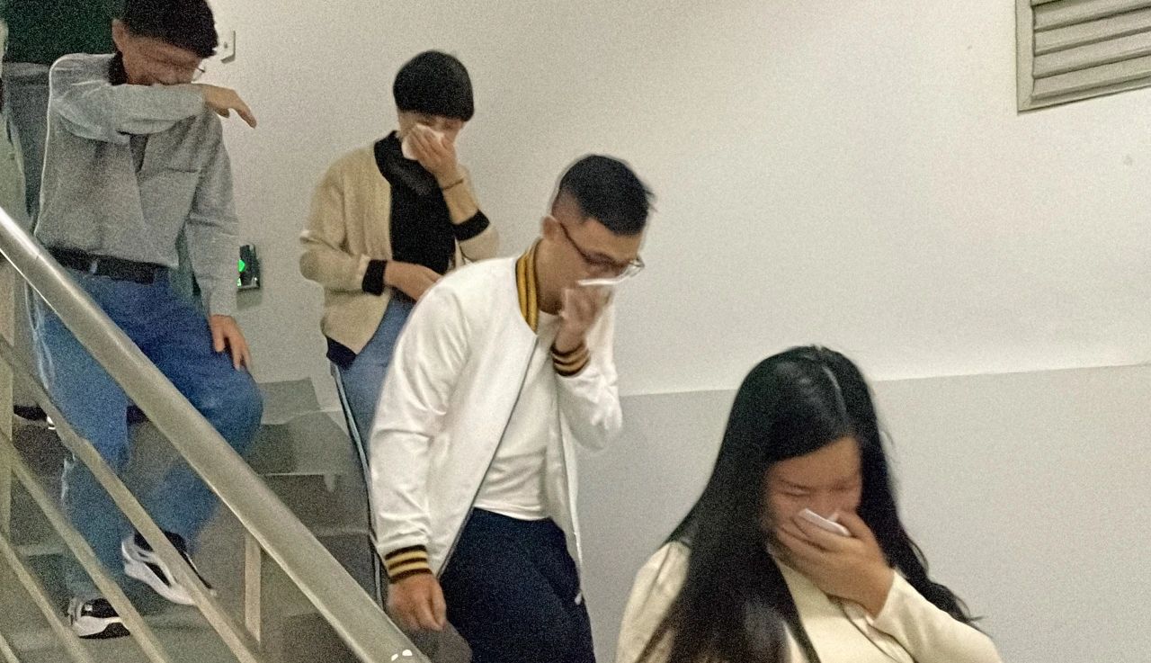 香港今晚开现场直播83